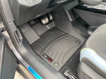 Килими автомобільні 3D Лайнери передні Volkswagen UNYX 2024+ чорний WeatherTech 4416371 4416371* фото