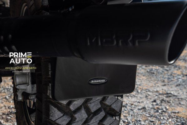 Брызговики задние Ford F-150 2015-2017 гладкие BLACK Bushwacker MUD-20092 MUD-20092:: фото