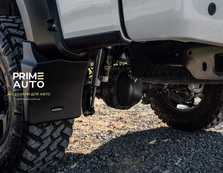 Брызговики задние Chevrolet Silverado 1500 2014-2018 гладкие BLACK Bushwacker MUD-40120 MUD-40120 фото