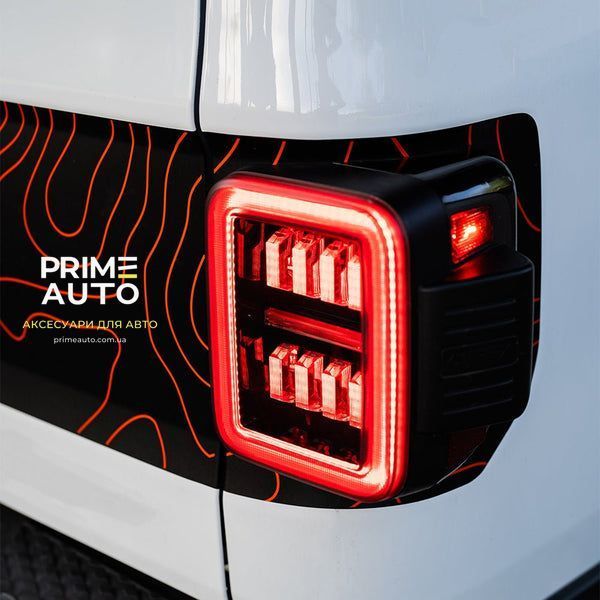 Задні ліхтарі Jeep Gladiator 2019-2025 LUXX-Series Black-Red AlphaRex 602070 602070 фото