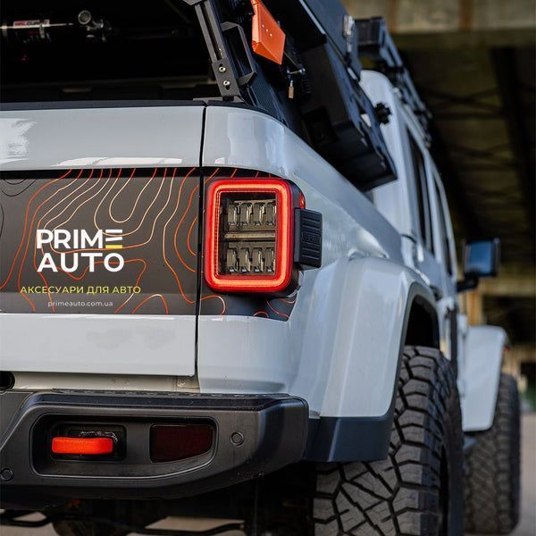 Задні ліхтарі Jeep Gladiator 2019-2025 LUXX-Series Black-Red AlphaRex 602070 602070 фото