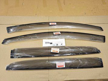Дефлектори вікон передні+задні к-т 4шт Nissan Leaf 2013 - 2017 Nissan KE8003N010 KE8003N010 фото