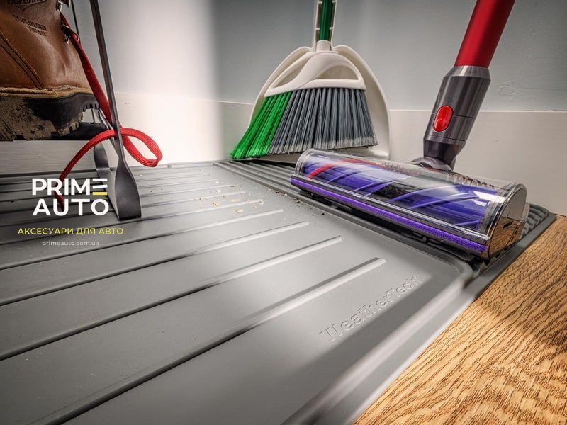 Килимок у шафу чорний WeatherTech 8ACLM01WBK 8ACLM01WBK фото