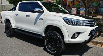 Расширители колесных арок OE style Toyota Hilux 2018 - 2020 EGR FF239380-18 FF239380-18 фото