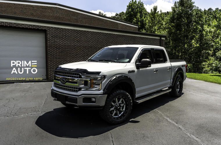 Дефлектор капоту клеючий димчастий Ford F-150 2015 - 2020 Husky Liners 2842096 2842096 фото