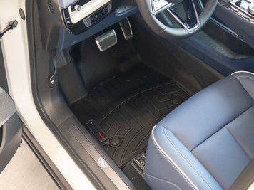 Килими автомобільні 3D Лайнери Передні Cadillac Optiq 2025 + чорний WeatherTech 4419351 4419351 фото