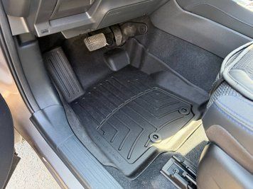 Килими автомобільні 3D Лайнери High Performance передні Subaru Forester 2025-2026 чорний WeatherTech 4418821IM 4418821IM фото
