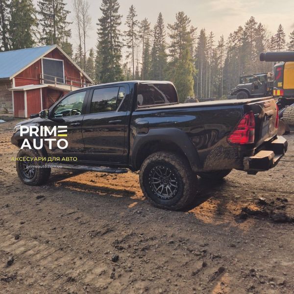Расширители колесных арок OE style Toyota Hilux 2015 - 2017 EGR FF239380OE FF239380OE фото
