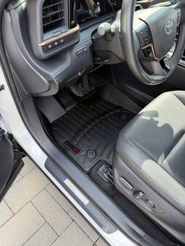 Килими автомобільні 3D Лайнери передні Toyota Crown 2023 - 2026 чорний WeatherTech 4418071 4418071 фото