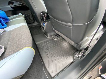 Коврики автомобильные 3D Лайнеры 2й ряд Volkswagen UNYX 2024+ черный WeatherTech 4416372 4416372.* фото