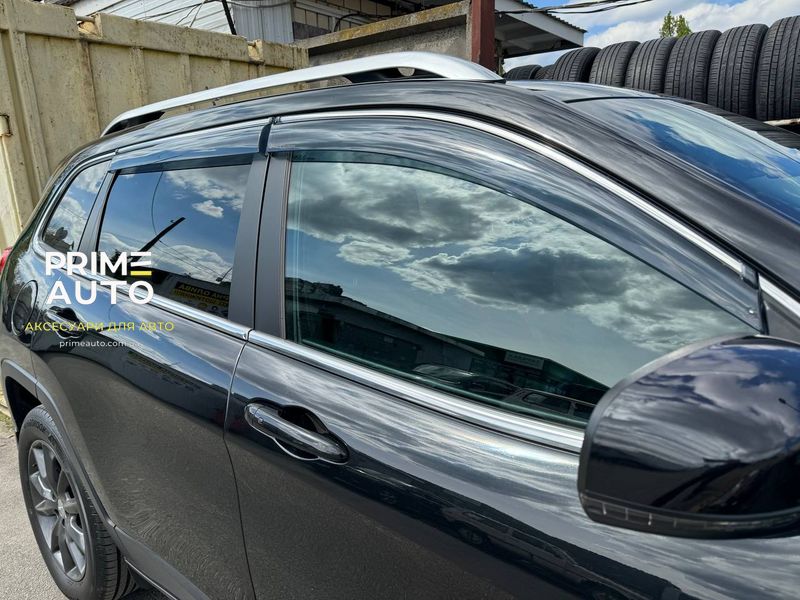 Дефлектори вікон, к-т 4 шт, з хромованим молдингом Jeep Cherokee 2014 - 2022 Wellvisors 3-847JE007 3-847JE007 фото