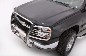 Дефлектор капоту Bugflector темно-димчастий Chevrolet Avalanche 2002 - 2006 AVS 23252 23252 фото