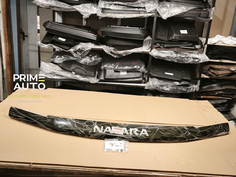 Дефлектор капота с надписью Nissan Navara 2010 - 2014 Nissan (Оригинал) EGR KE610-5X100 KE610-5X100 фото