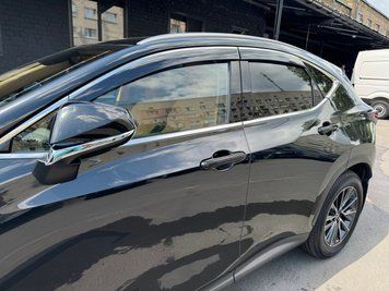 Дефлектори вікон к-т 4 шт з хромованим молдингом Lexus NX 2015 - 2021 Wellvisors 3-847LX019 3-847LX019 фото