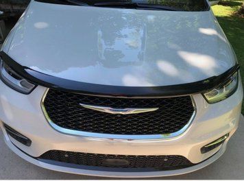 Дефлектор капота дымчатый Chrysler Pacifica 2017 - 2026 AVS 21762 21762 фото