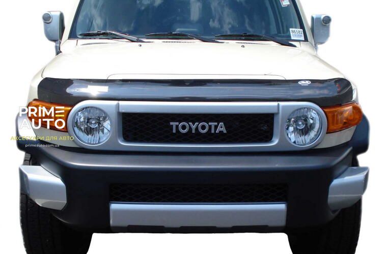 Дефлектор капоту Bugflector II темно-димчастий Toyota FJ Cruiser 2007 - 2014 AVS 25139 25139 фото