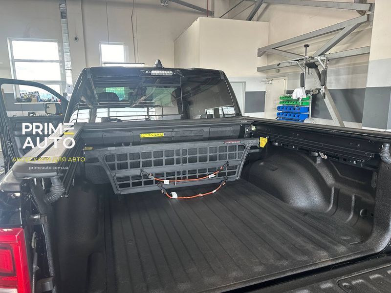 Ролет кузова электрический RollTrac Ram 1500 TRX 2019-2024 174см (5,7ft) RTE-RAM-18 EGR Europe RTE-RAM-18. фото