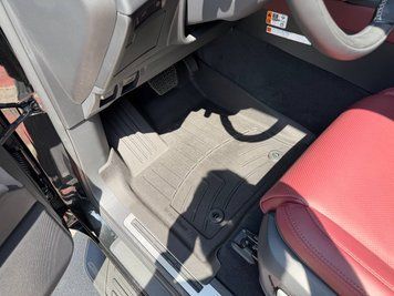 Коврики автомобильные 3D Лайнеры High Performance передние Lexus LX600/Hybrid 2022 + черный WeatherTech 4417131IM 4417131IM фото