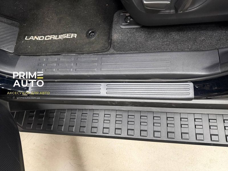 Накладки на пороги 4 штуки Toyota Land Cruiser Prado 2024 - 2026  WeatherTech ST056K1 ST056K1. фото