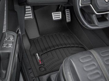 Коврики автомобильные 3D Лайнеры передние Rivian R1T 2025 черный WeatherTech 4419581 4419581. фото