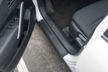 Накладки на пороги 4 штуки Volvo XC60 2018 - 2026 WeatherTech ST075K1 ST075K1 фото