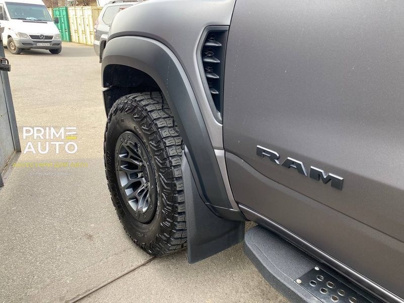 Брызговики передние 2штуки RAM;Dodge Ram 1500 TRX 2019 + WeatherTech 110137 110137 фото