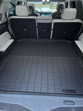 Коврик в багажник Rivian R1S 2022 - 2024 черный WeatherTech 401567 401567 фото
