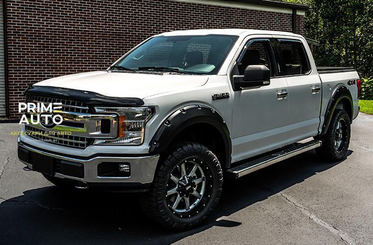 Дефлектор капота дымчатый Toyota Tundra 2007 - 2013 Husky Liners 2815544 2815544 фото