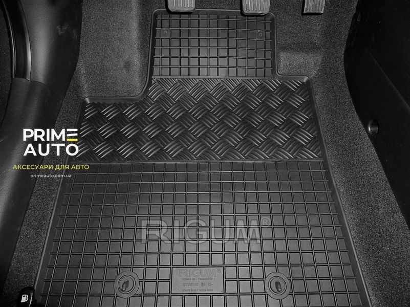 Килимки гумові автомобільні 4 шт чорні Hyundai i10 2013-2020 Rigum 901153 901153 фото