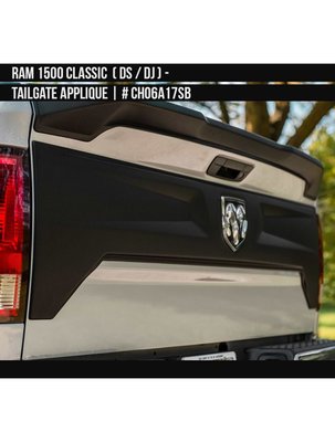 Накладка на задній борт Dodge RAM Classic 1500 2010-2023 чорний AIR DESIGN CH06A17SB CH06A17SB фото