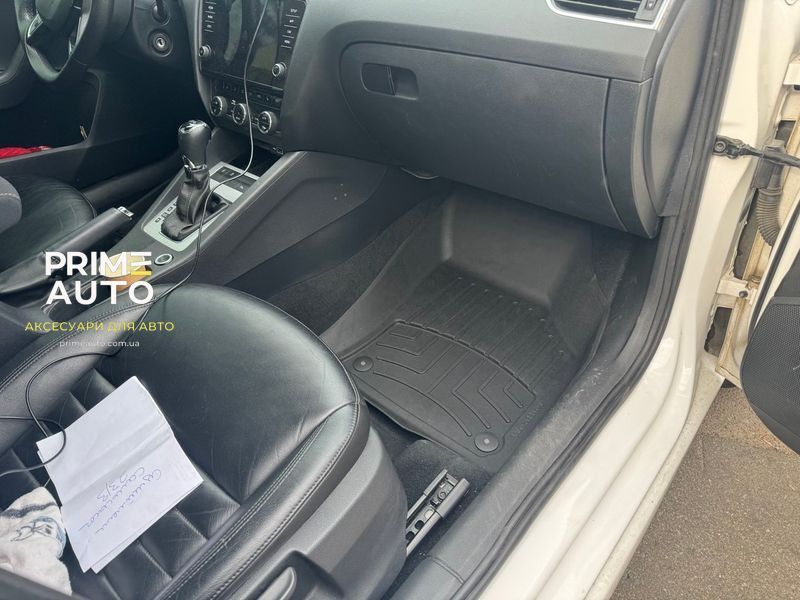 Килими автомобільні 3D Лайнери High Performance передні Volkswagen Golf 2015 - 2025 чорний WeatherTech 444961IM 444961IM фото